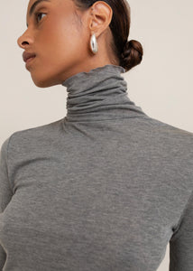 Eva Turtle Neck