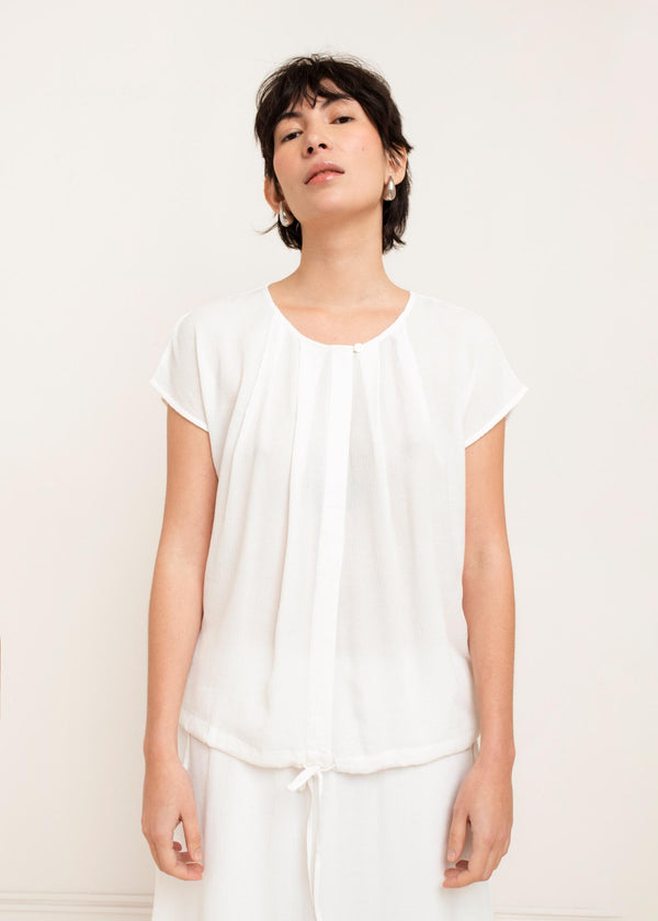 Akia Sleeveless Shirt